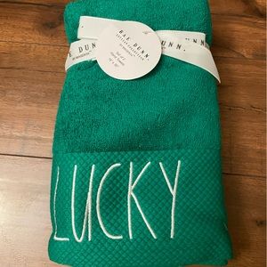 Rae dunn set 2 Lucky Hand Towel Set